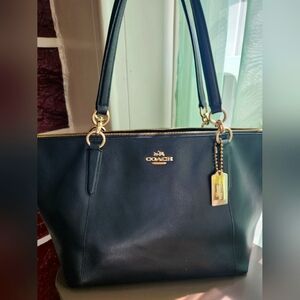 Coach Black Leather Tote Bag -Mint Condition-